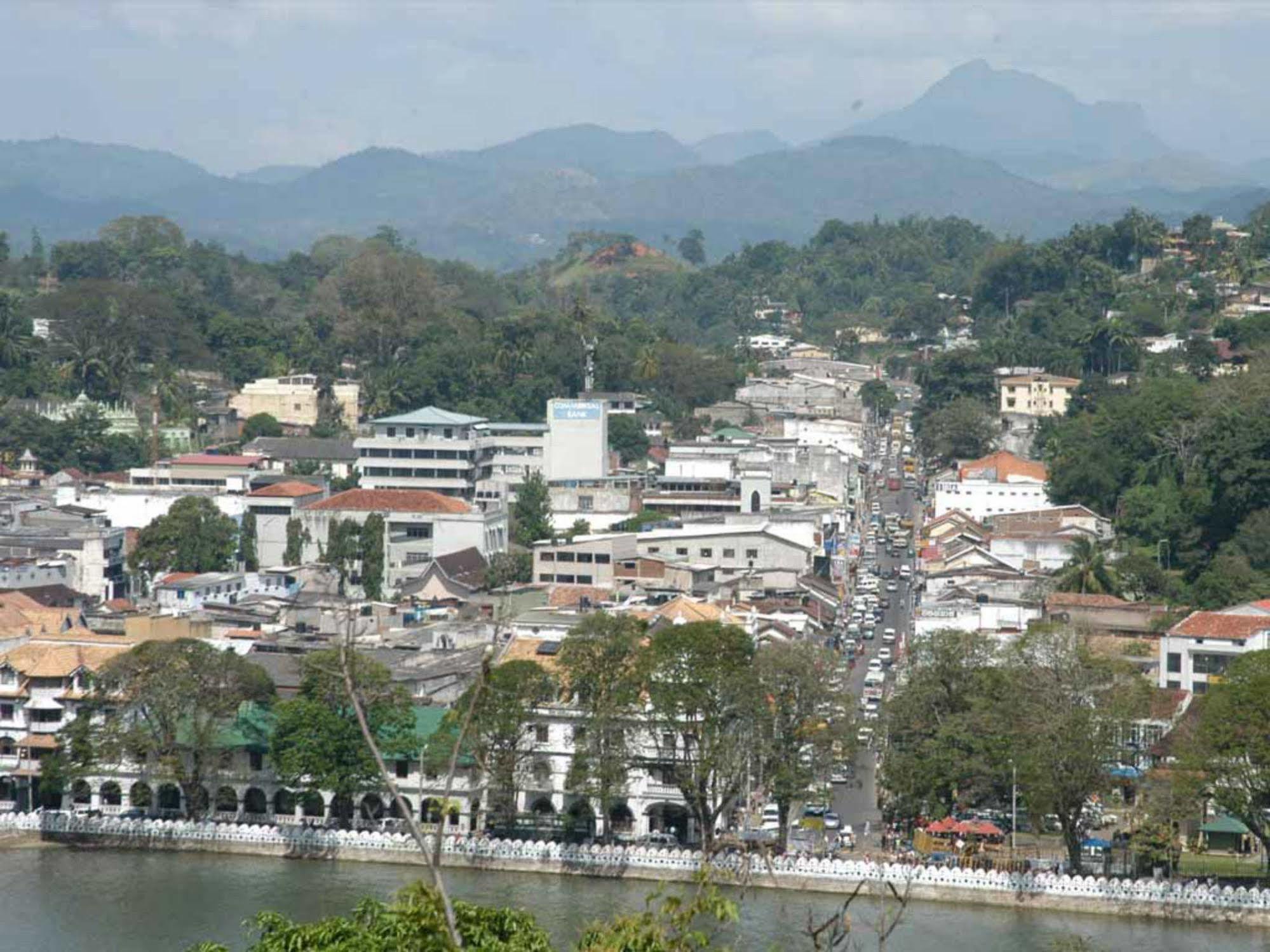 Alcam Holiday Home Kandy Exteriér fotografie